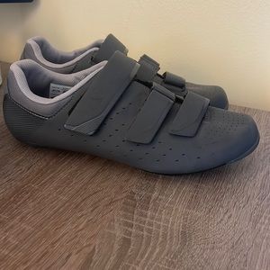 SHIMANO cycling shoes